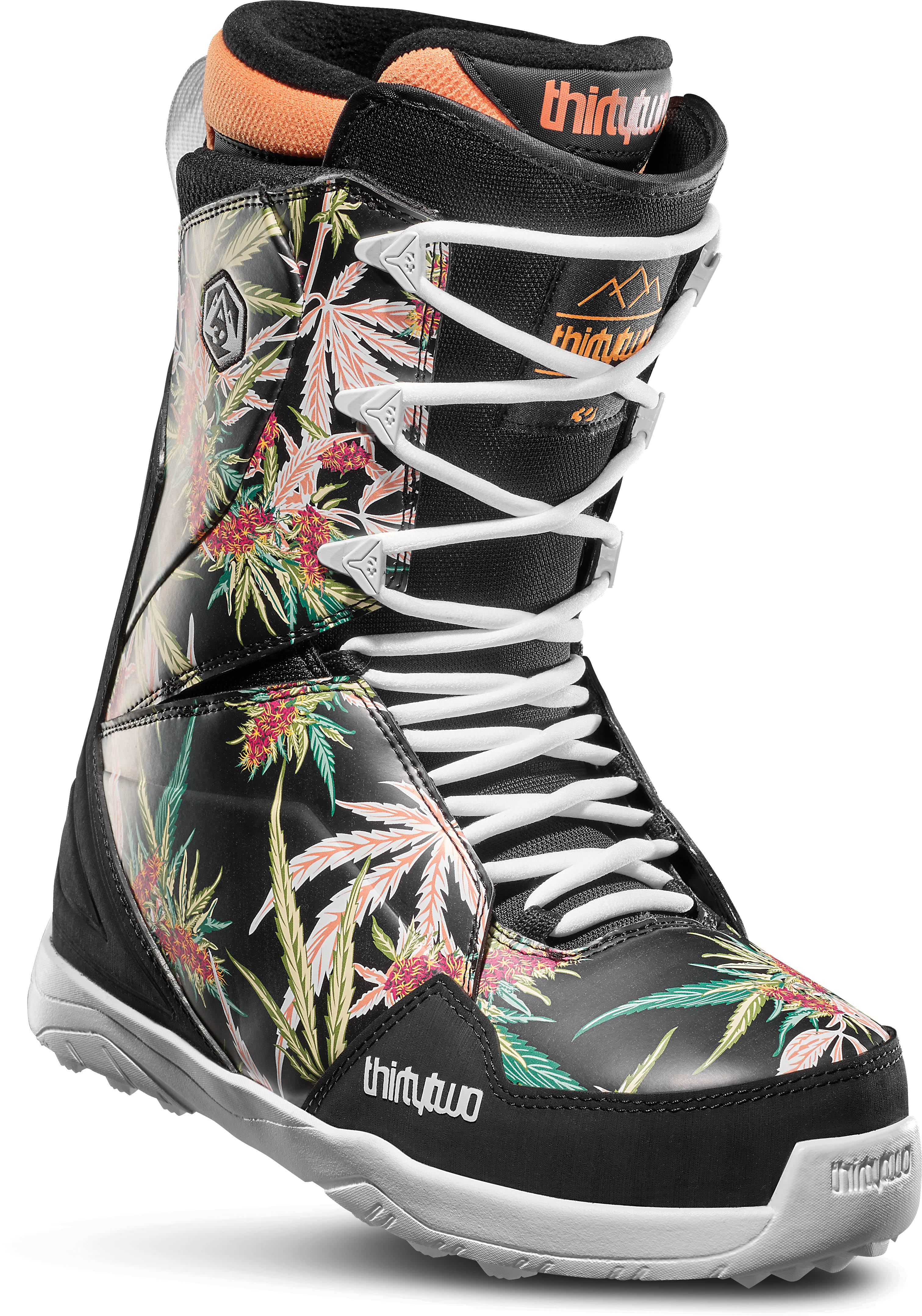 lashed snowboard boots